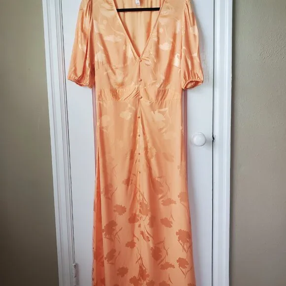 white crepe dress midi White Crepe Midi Dress w/ Sleeve
